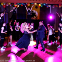 2024-showtanz-7 Pfarrfasching 2024: Prinz Michael IV. und Prinzessin Tamara I. und die Showtanzgruppe "No Limits" der Heimatgilde Fürstenfeldbruck.